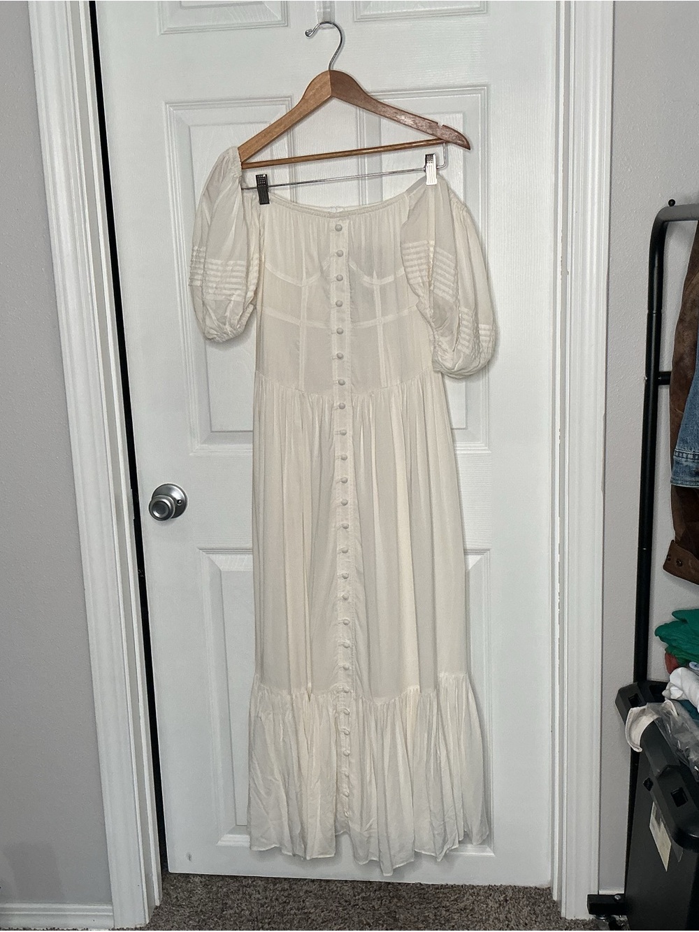 Norma Kamali White Midi Button-Front Puff Sleeve Dress - Picture 7 of 8